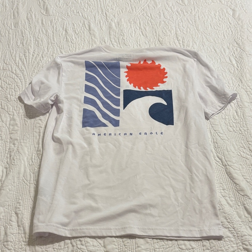 American Eagle Outfitters White T-Shirt with Light Blue Logo - Picture 3 of 4